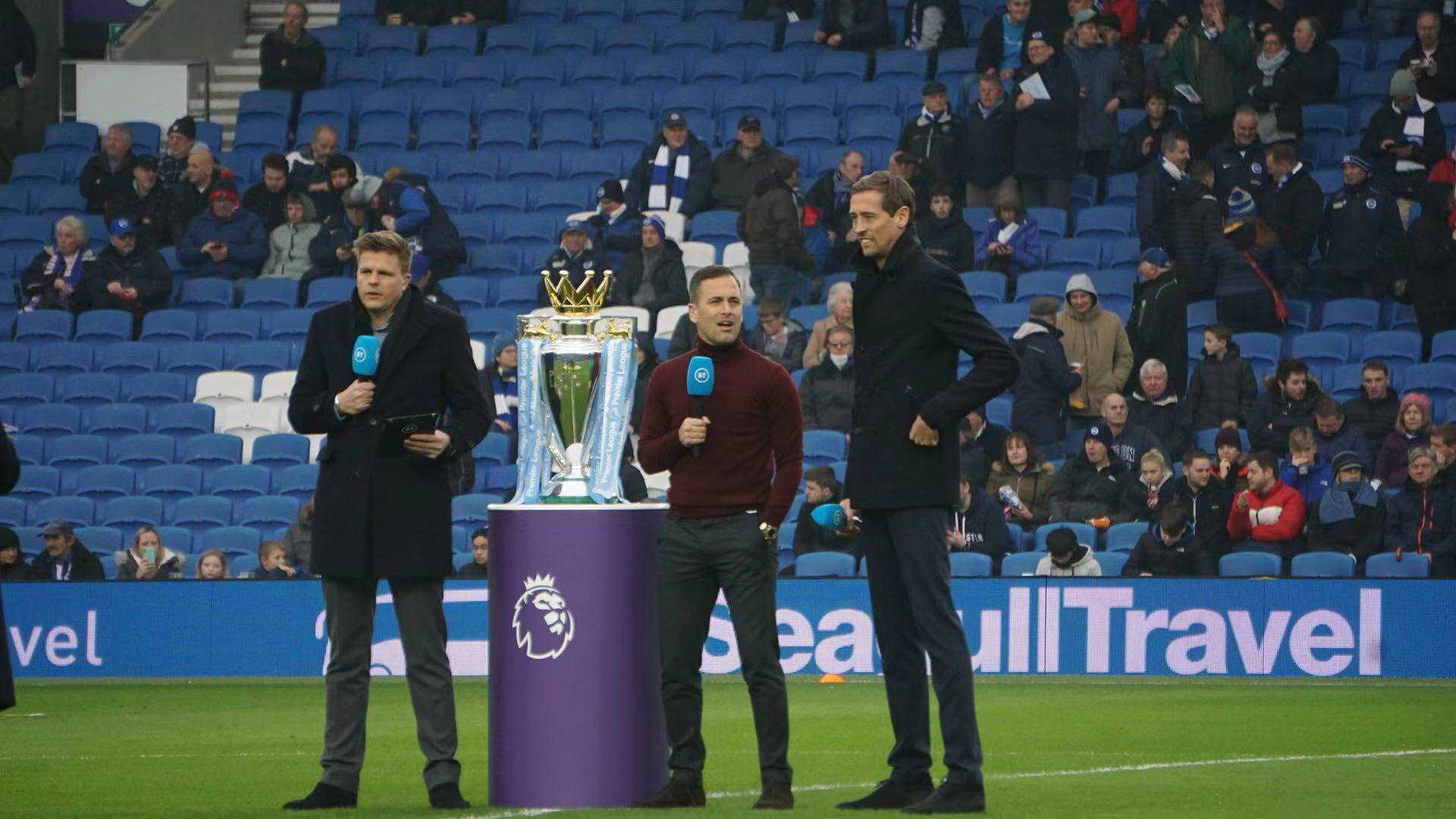 熱刺門前空 熱刺門前空